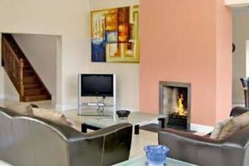 Фото Дома для отпуска Westport, Co. Mayo - Sleeps 10, Pool Table, ideal holiday base г. Уэстпорт 4