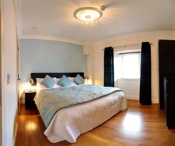 Фото номера Двухместный номер с 1 кроватью Гостевой дом Elephant Guest House г. Уэстпорт 7